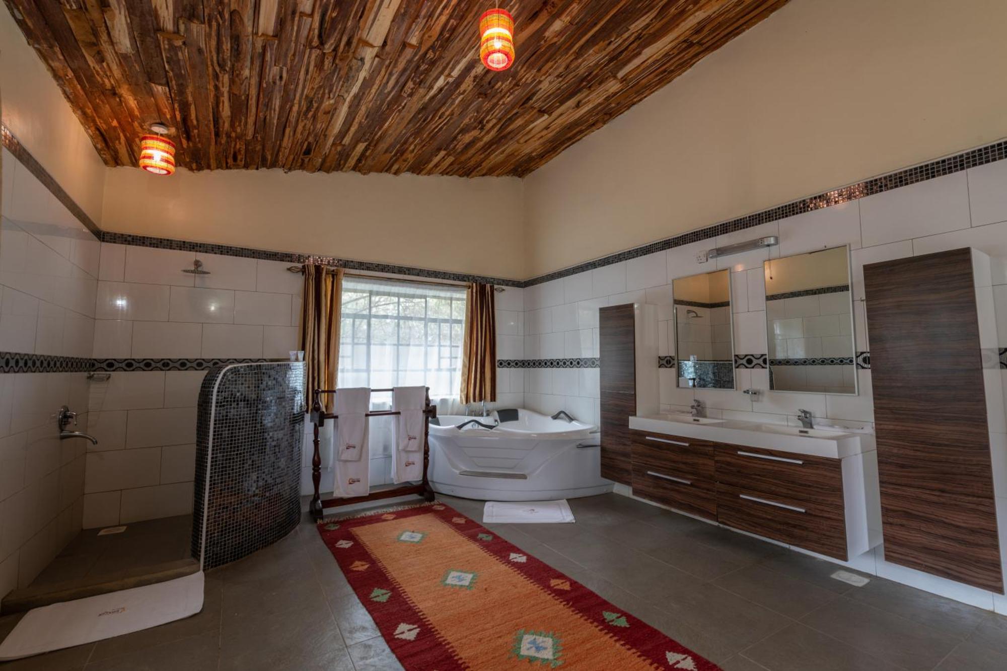 Naivasha Kongoni Lodge - Lakefront Getaway Екстериор снимка