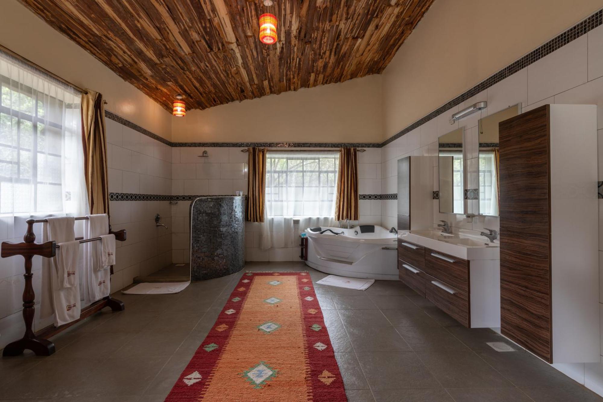 Naivasha Kongoni Lodge - Lakefront Getaway Екстериор снимка